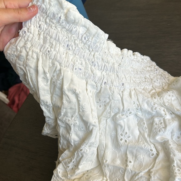 Surf Gypsy White Ruffle Shorts - Picture 8 of 10